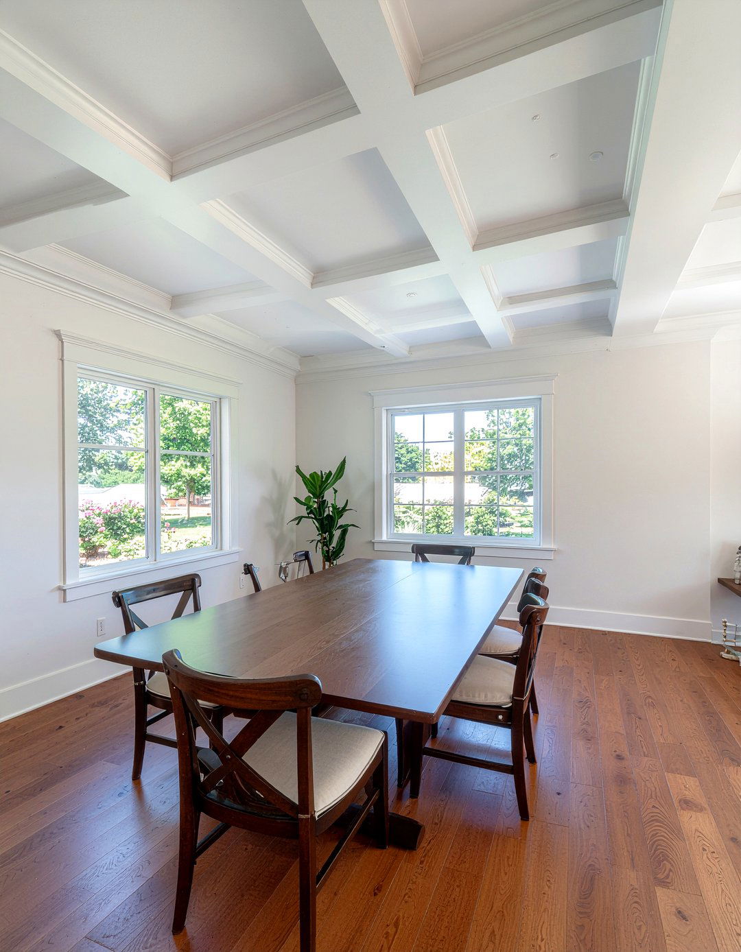 White dining room coffered ceiling - 30 dining room coffered ceiling ideas