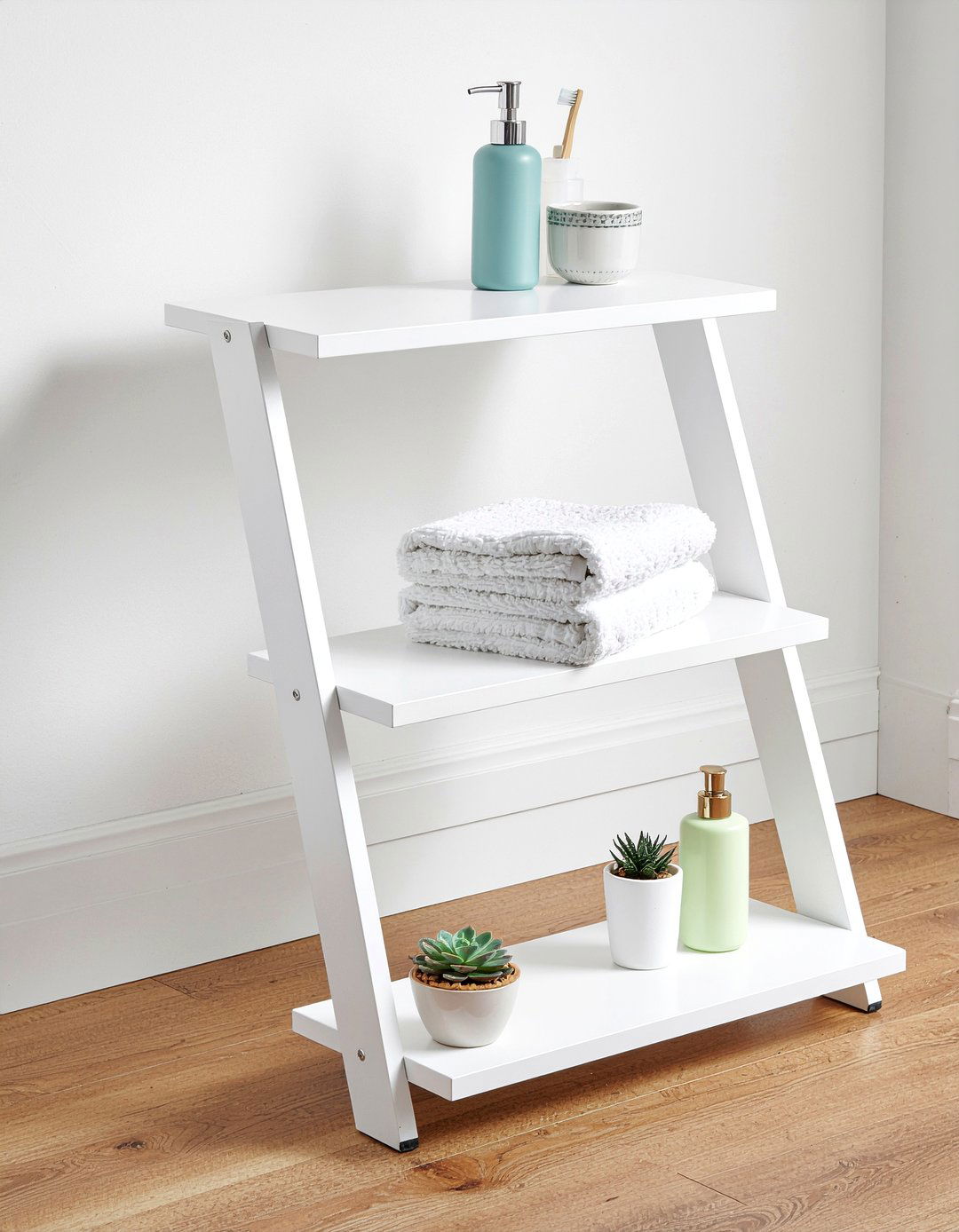 White leaning ladder shelf - 30 bathroom ladder shelf ideas