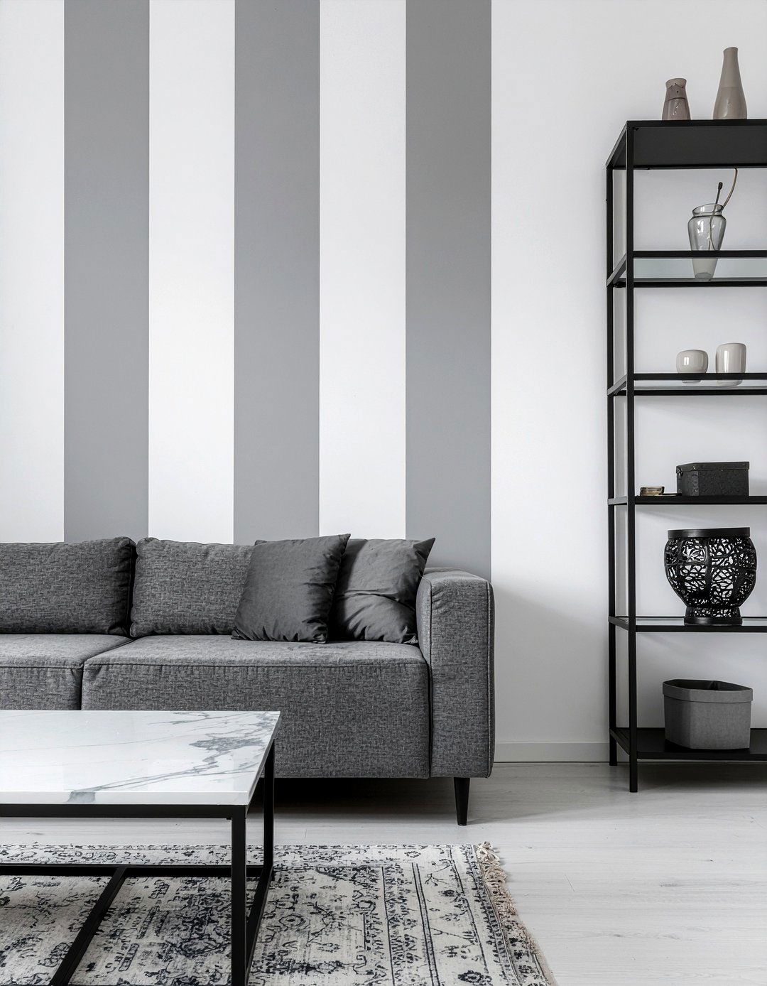 Wide Grey And White Stripe - 30 living room striped wall ideas