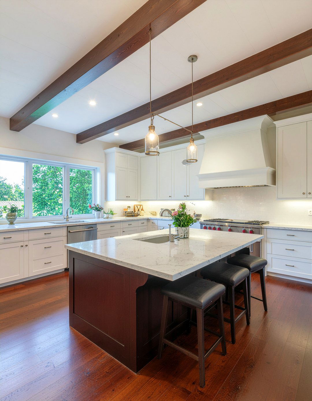 Wide Plank Ceiling Beams - 30 kitchen exposed beam ideas