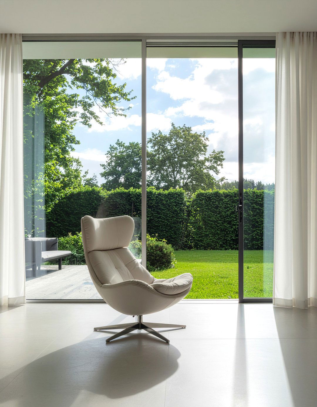 Window Egg Chair - 30 living room egg chair ideas