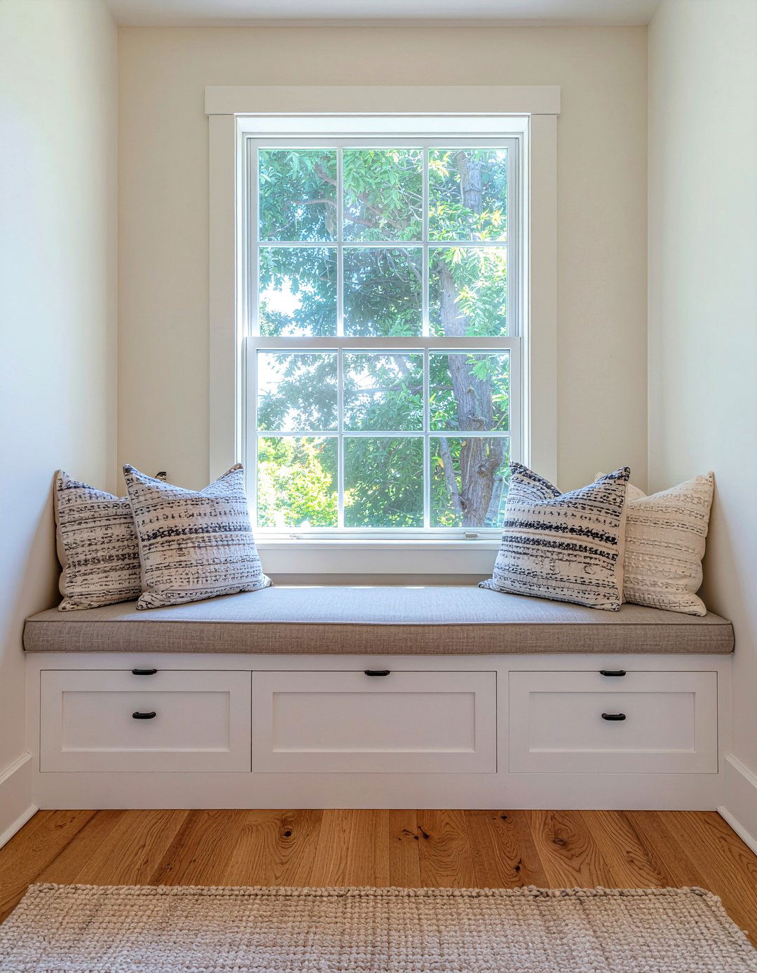 30 Living Room Architectural Details to Add Character and Charm