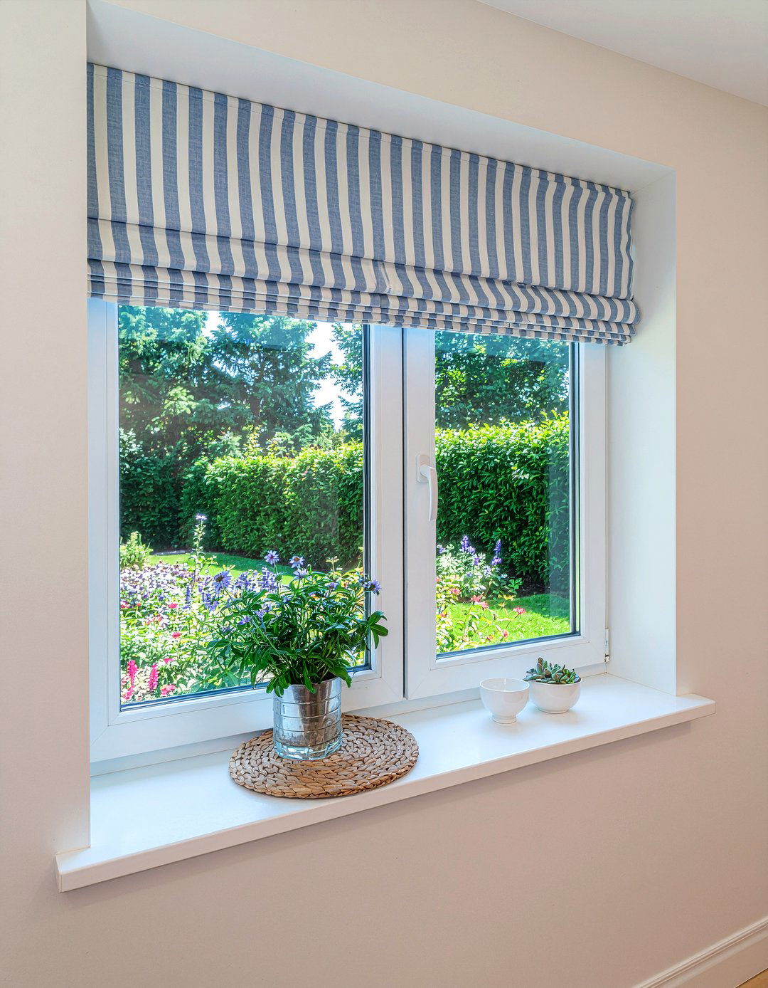 Window Valance - 30 affordable kitchen ideas