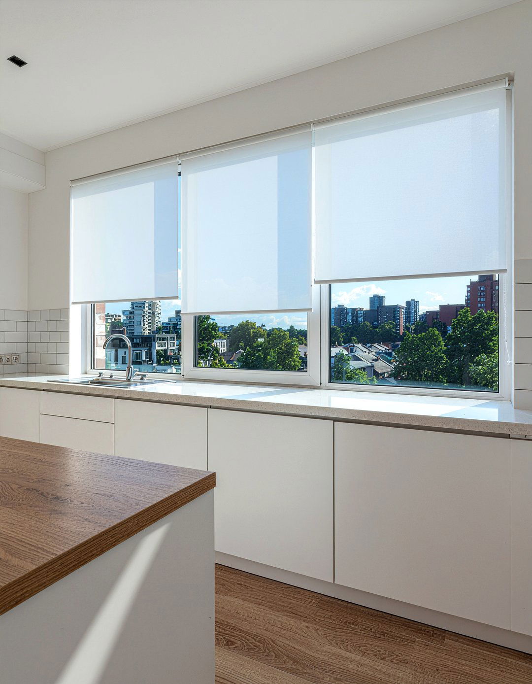 Window film for privacy - 30 kitchen window decor ideas