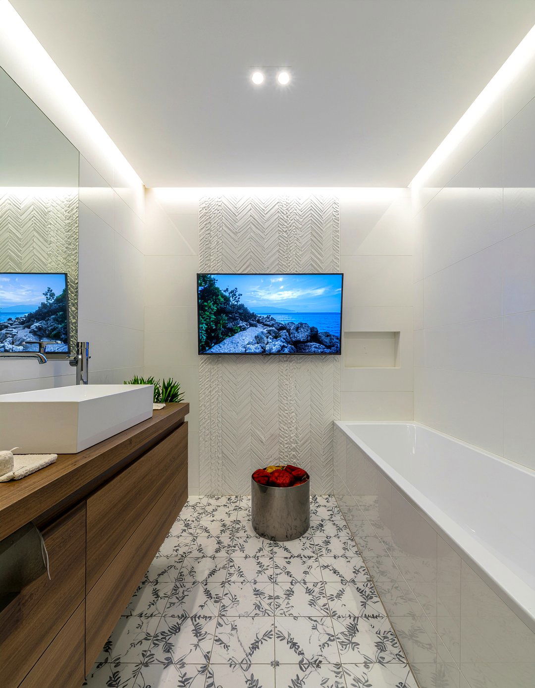 Wireless Bathroom TV - 30 bathroom TV ideas