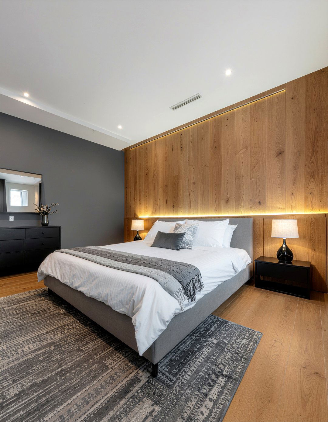 Wood Slat Bedroom - 30 one of a kind bedroom ideas