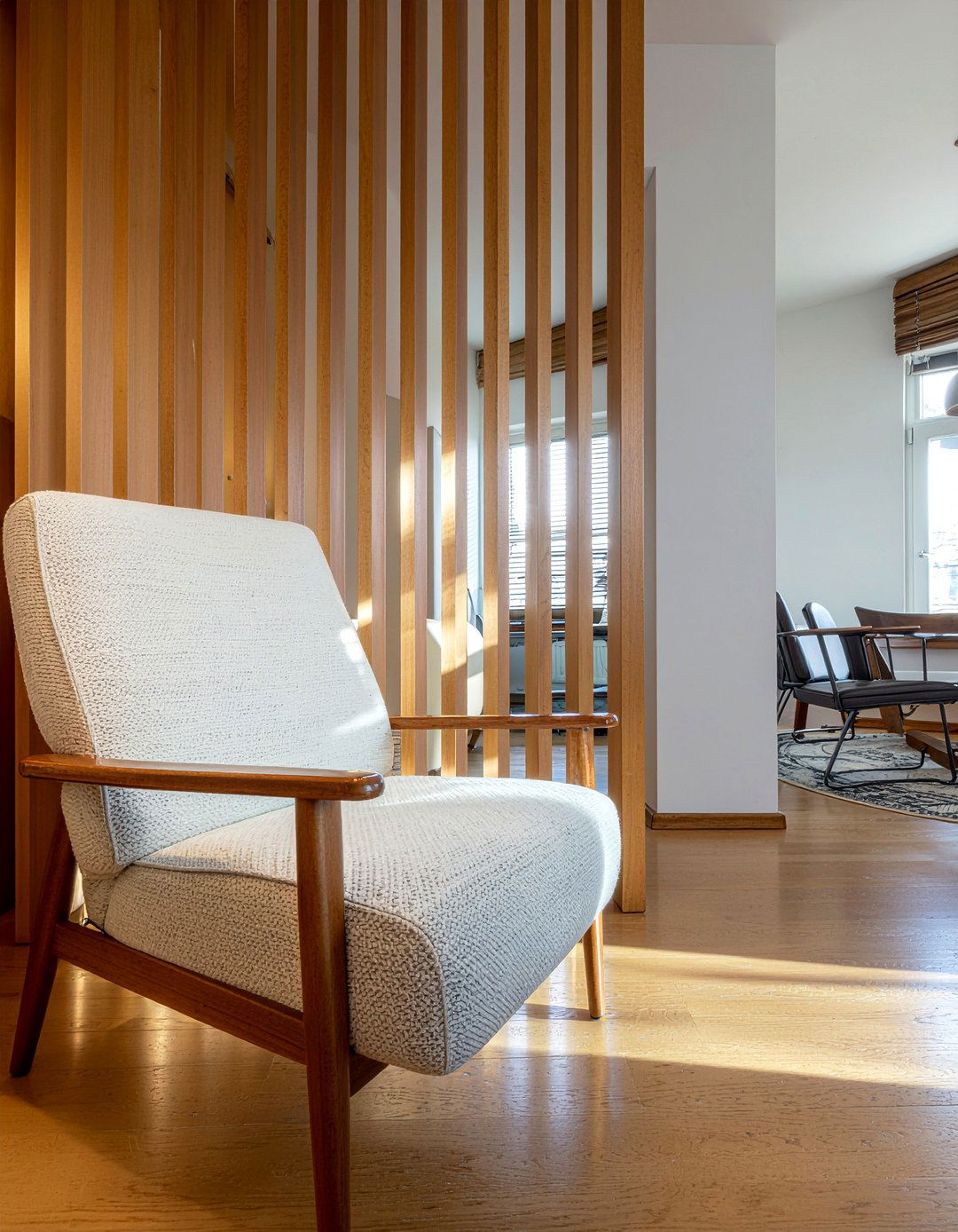 Wood Slat Wall - 30 textured living room ideas