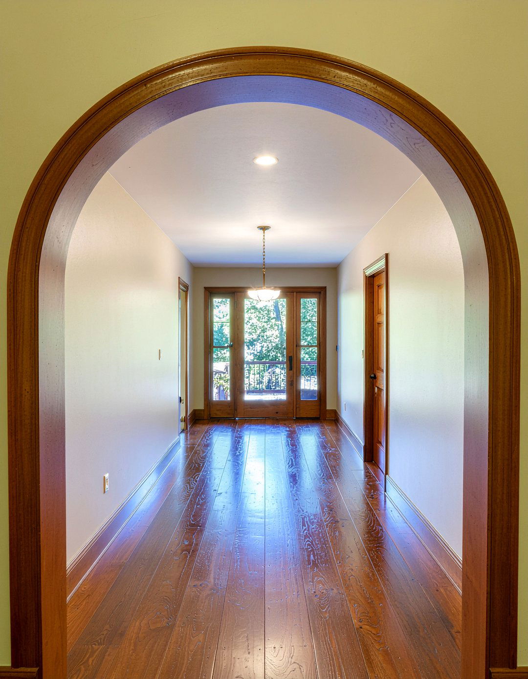 Wood Trimmed Archway - 30 living room archway ideas