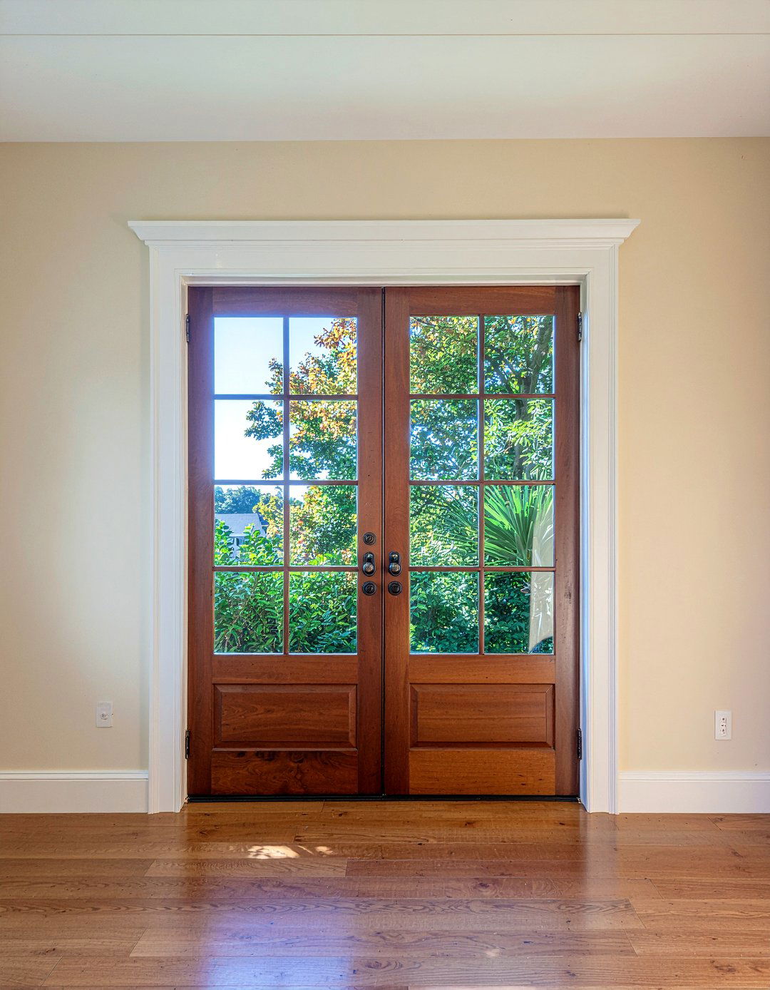 Wood and glass french doors - 30 living room french doors