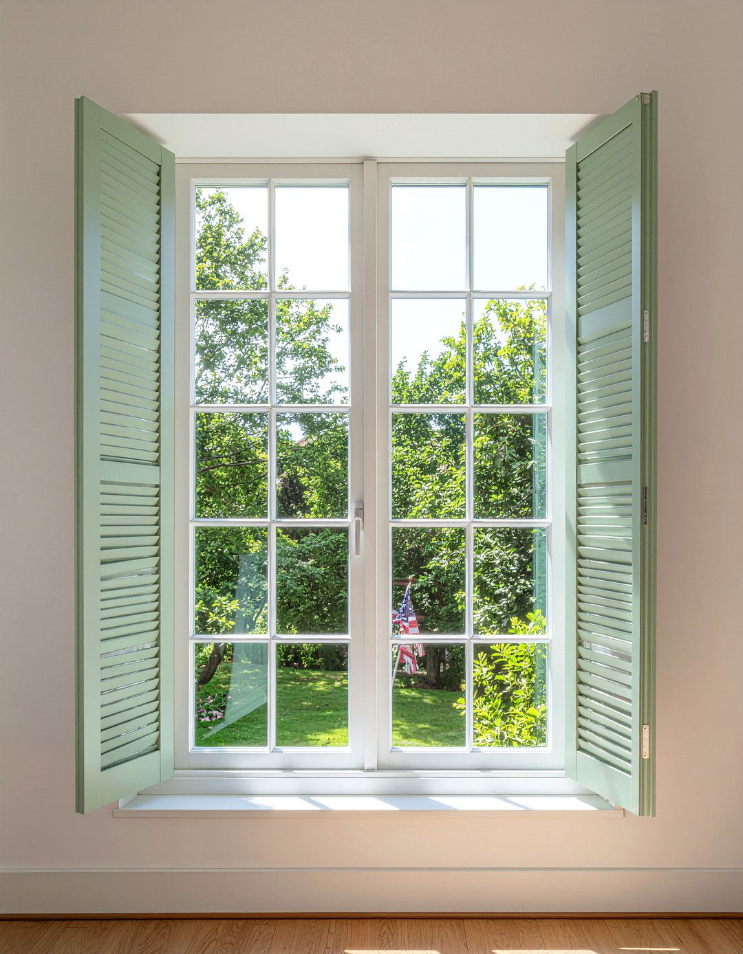 Wood window shutters - 30 French country living room ideas