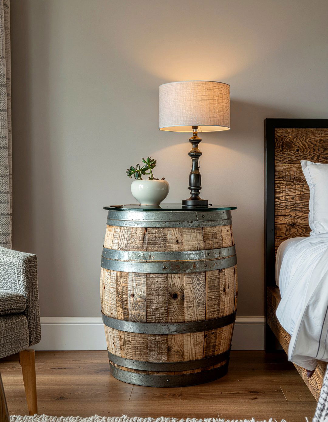 Wooden Barrel Nightstand - 30 upcycled bedroom ideas