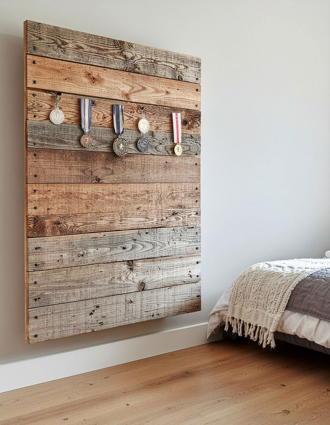 Wooden pallet medal board - 30 bedroom medal display ideas