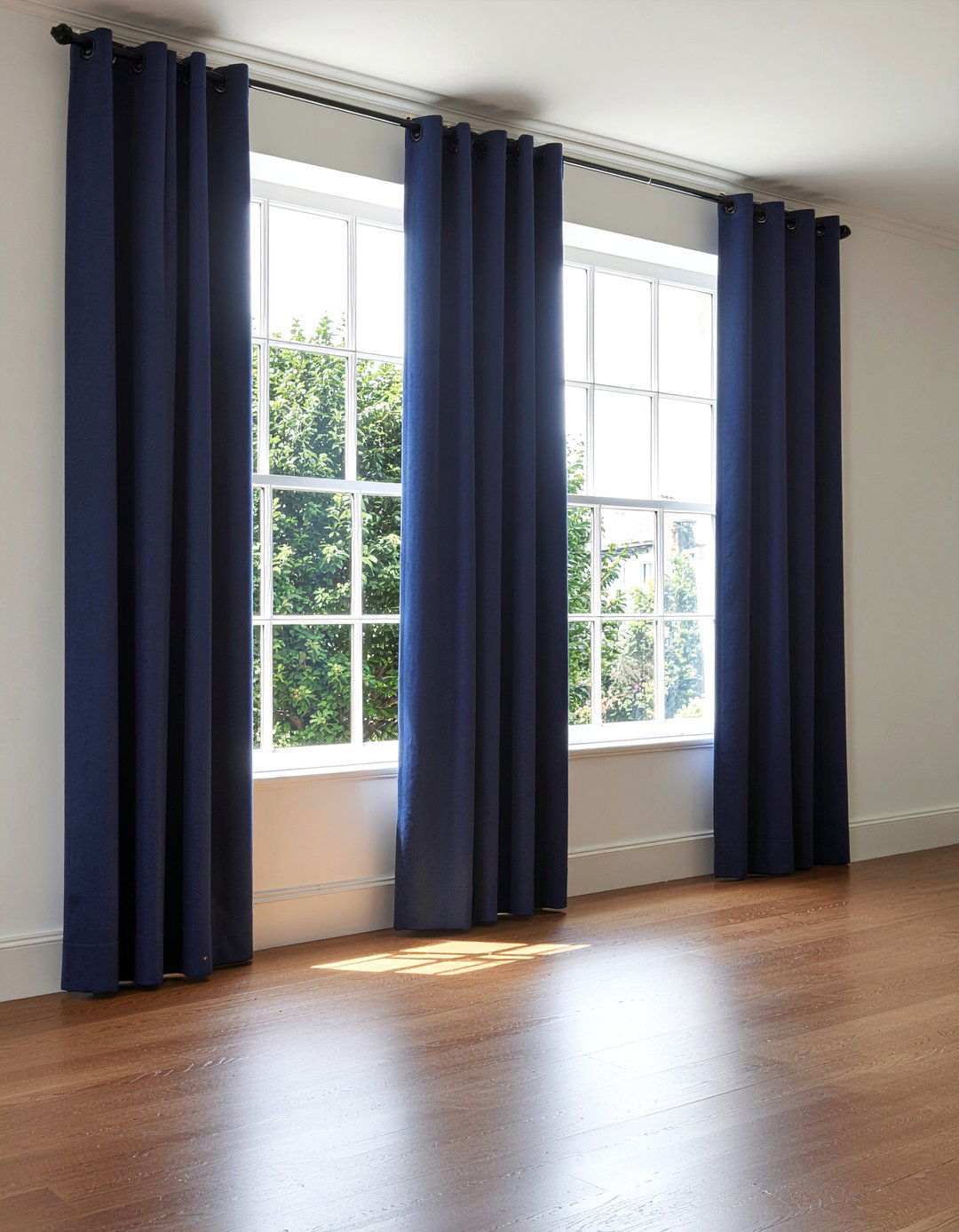 Wool Blend Curtains - 30 wool living room ideas