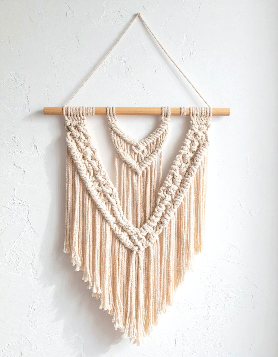 Woven wall hanging - 30 dollar store decor ideas