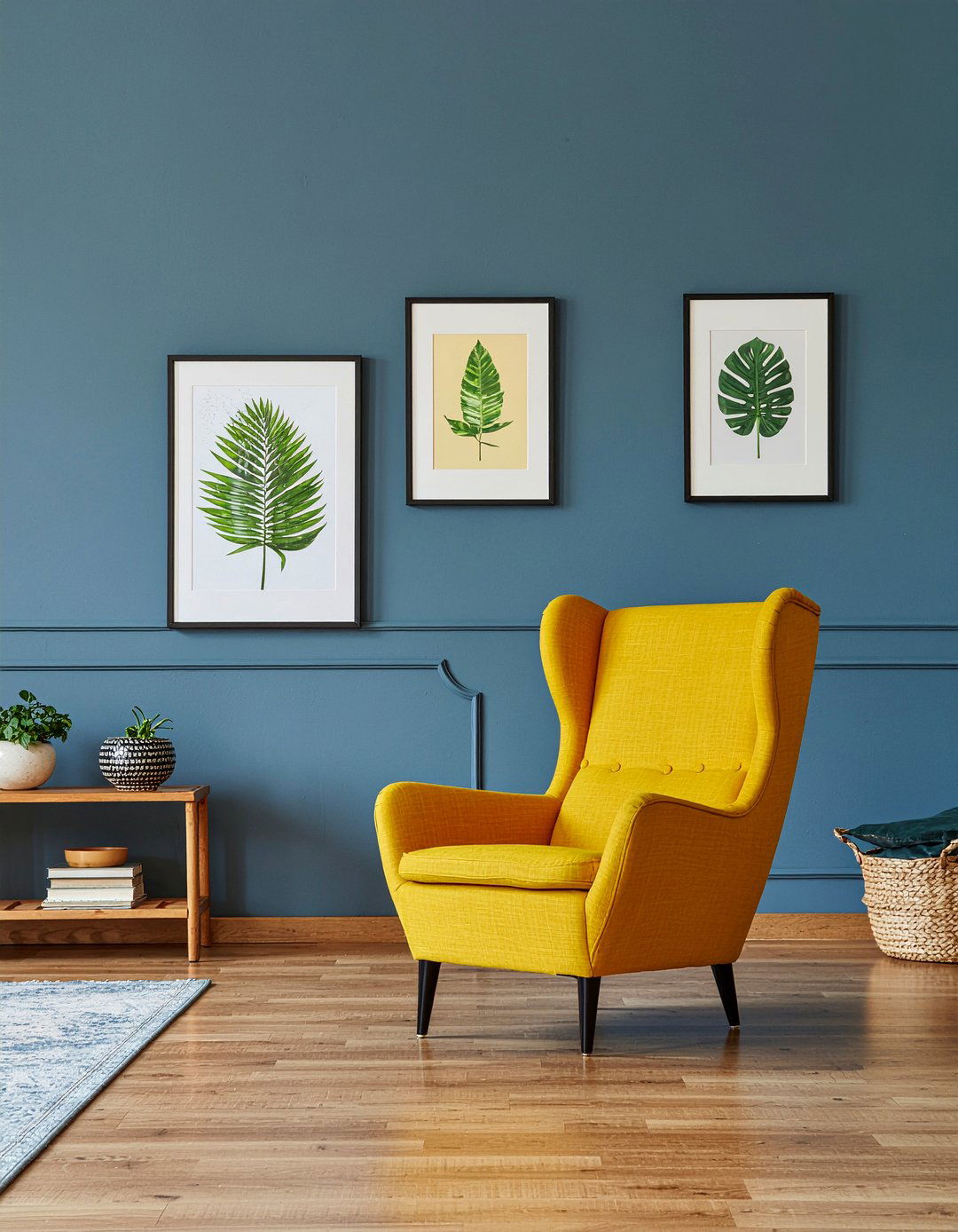 Yellow Egg Chair - 30 living room egg chair ideas