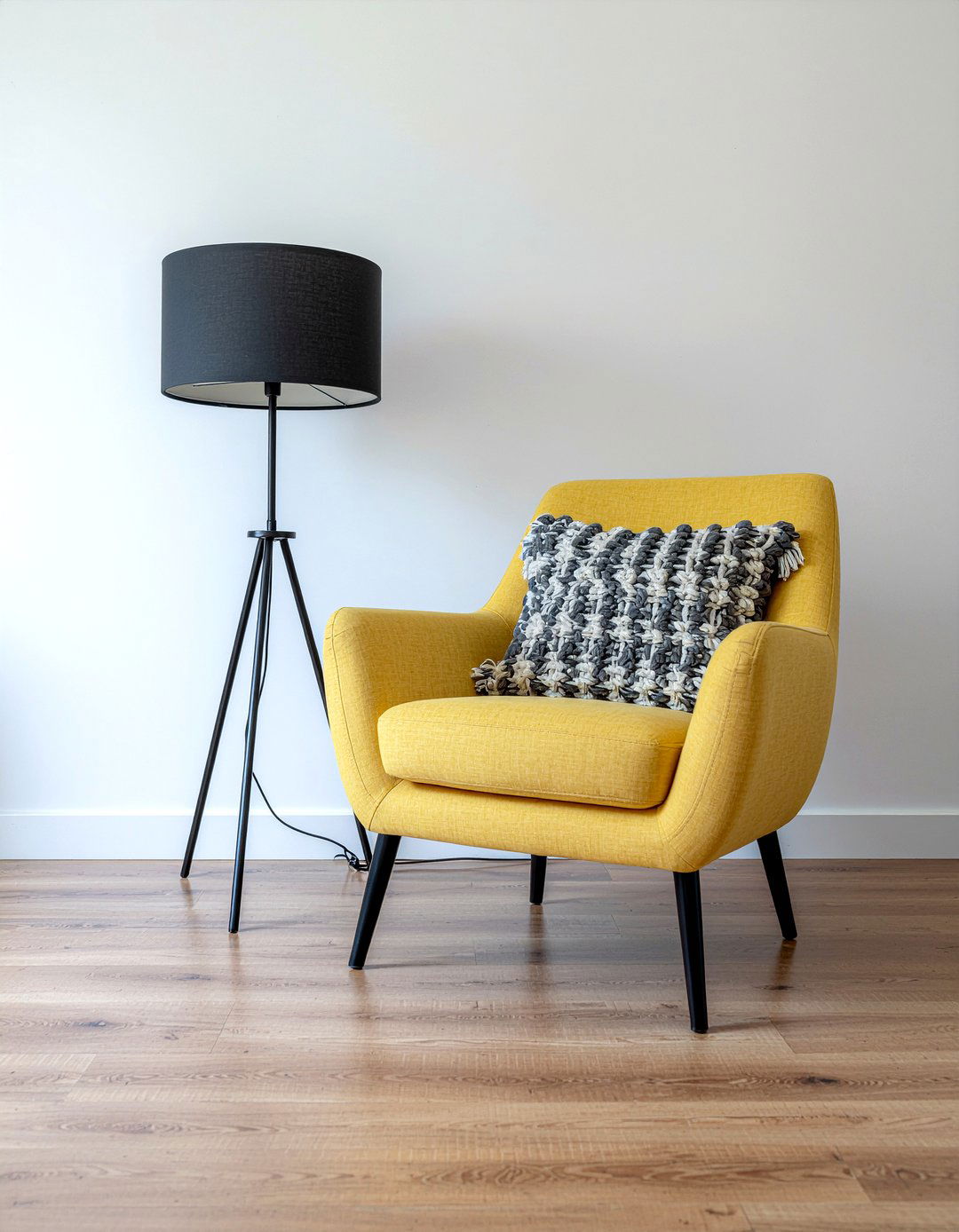 Yellow chair - 30 living room accent chair ideas